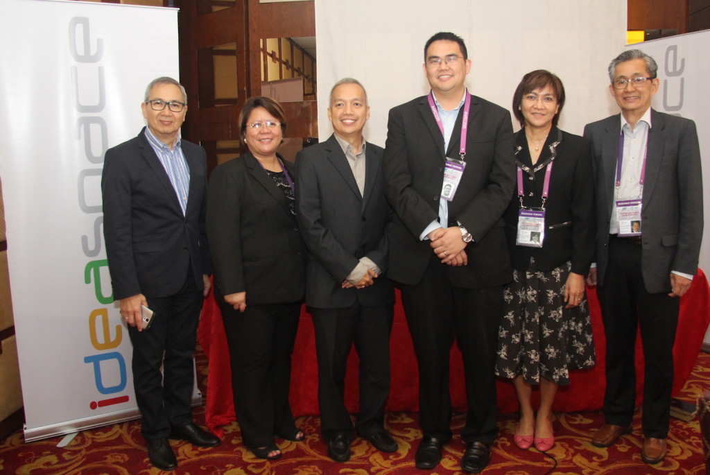 COLLABORATING FOR THE PHILIPPINES’ OWN INNOVATION HUB. (From left) Smart Communications Public Affairs Head Ramon Isberto, Department of Science and Technology Usec. Rowena Guevarra, UP Technology Transfer and Business Development Office (TTBDO) Director Dr. Luis Sison, IdeaSpace President and Co-Founder Earl Martin Valencia, Department of Trade and Industry Usec. Nora Terrado, and Information and Communications Technology Office Deputy Executive Director Monchito Ibrahim.